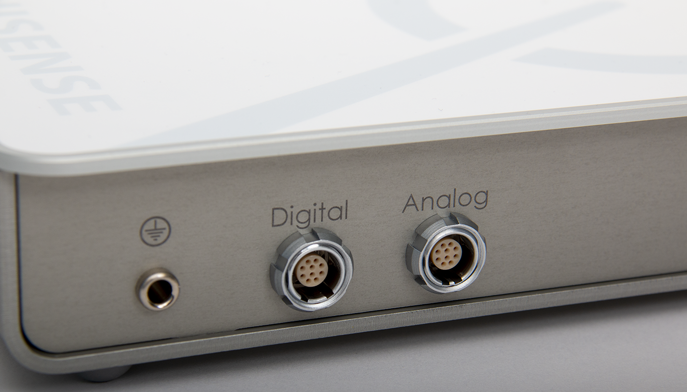 UniAmp back